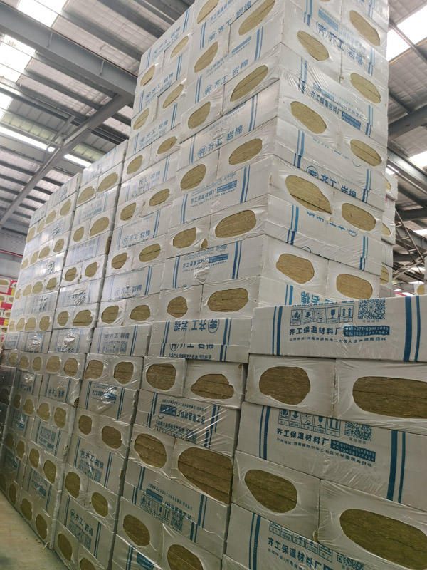 巖棉板車間